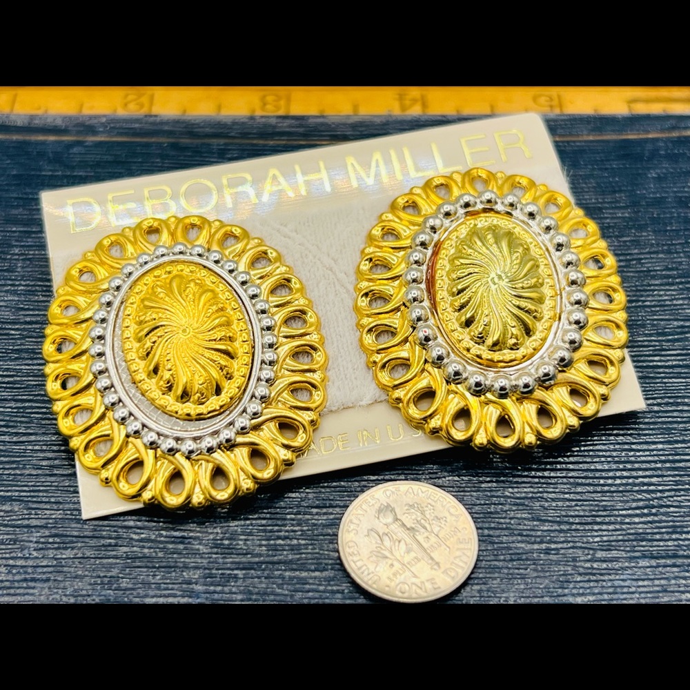 Chunky vintage gold pierced earrings new old stock